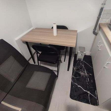 Petit F2 Meuble Independant Apartment Limay Exterior photo